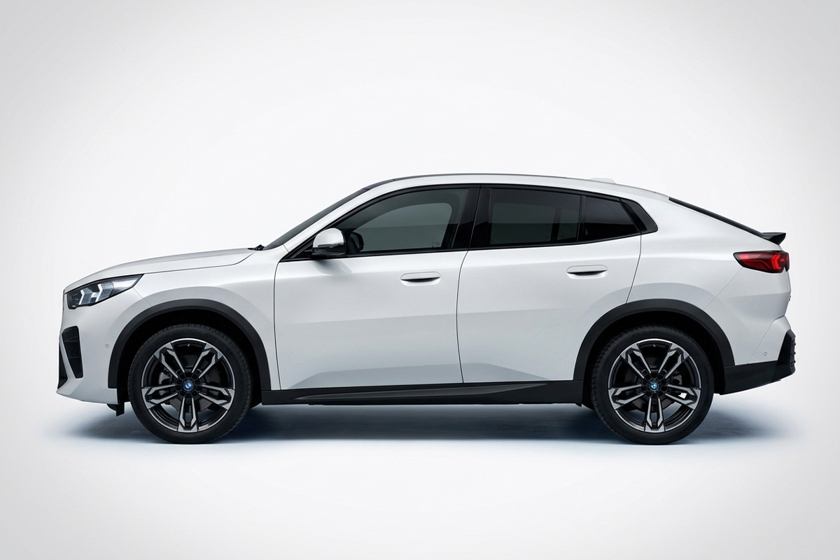 BMW iX2